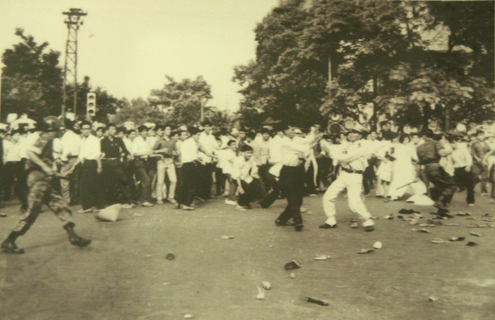 Photos of Buddhists crisis displayed for the first time - 13