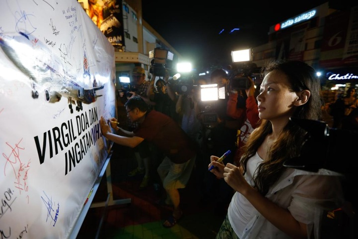 Officials hope to give Flight 370 families some answers soon - 1 Officials hope to give Flight 370 families some answers soon - 1
