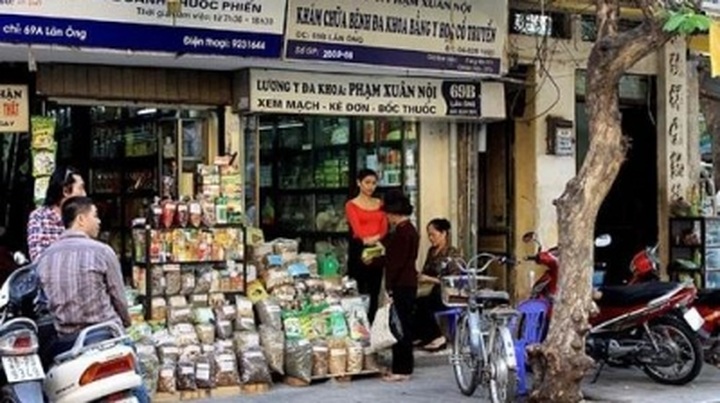 Hanoi’s traditional medicine street revived - 1
