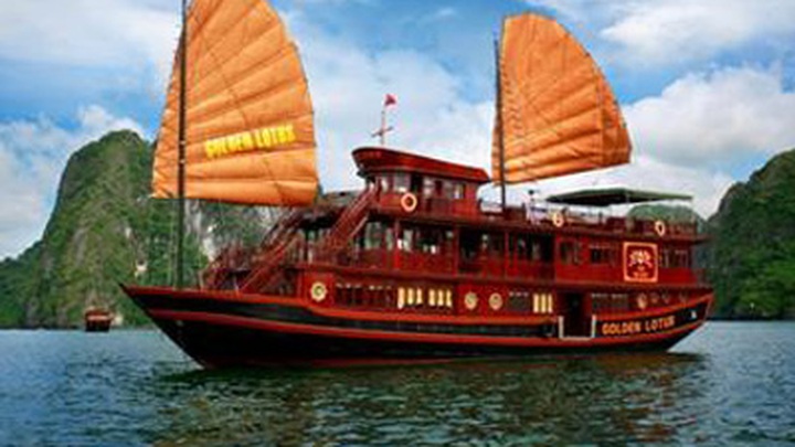 BBC spotlights cruise safety in Ha Long Bay - 1