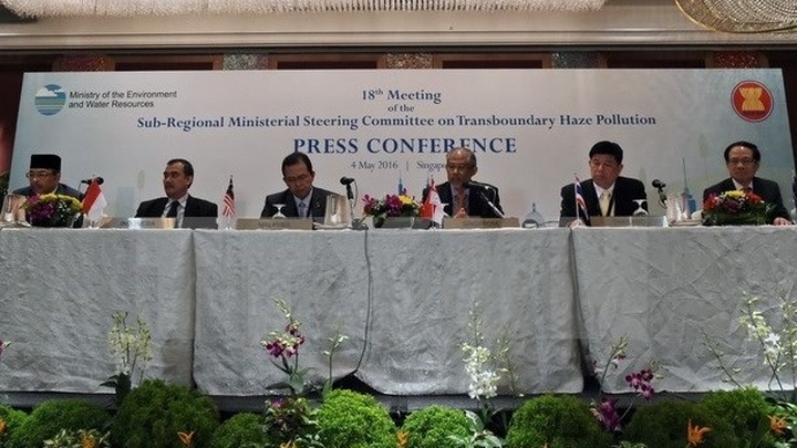 Measures discussed to fight haze pollution in Southeast Asia - 1