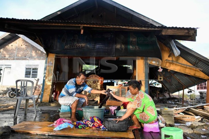 Last-ditch search for survivors as Indonesia disaster toll tops 1,500 - 1