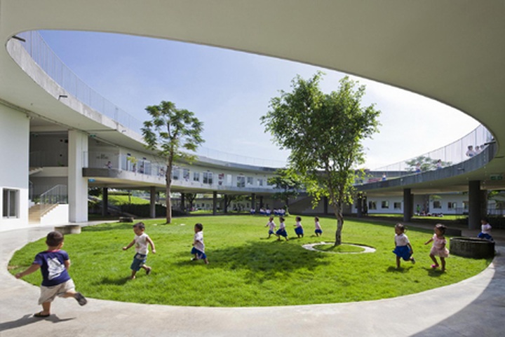 Green kindergarten wins major award for architect Vo Trong Nghia - 2