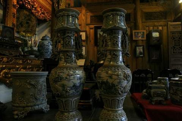 Giant pottery products ready for Tet - 4
