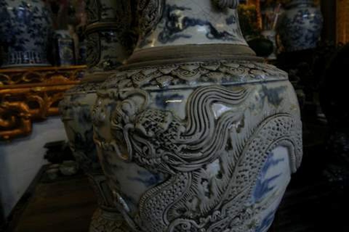 Giant pottery products ready for Tet - 5
