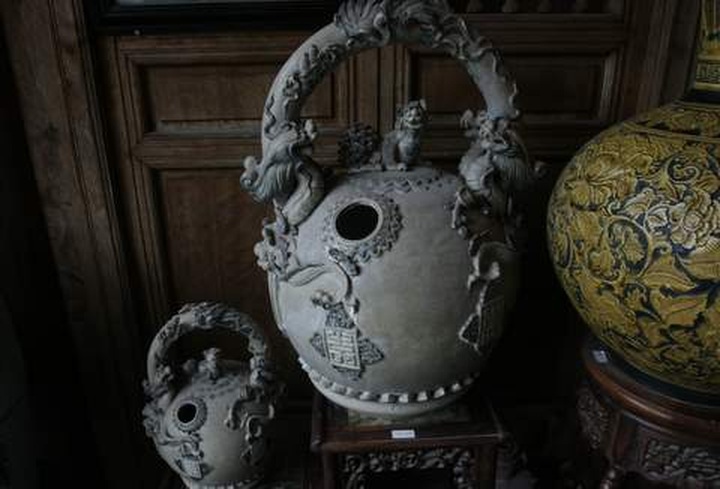 Giant pottery products ready for Tet - 7