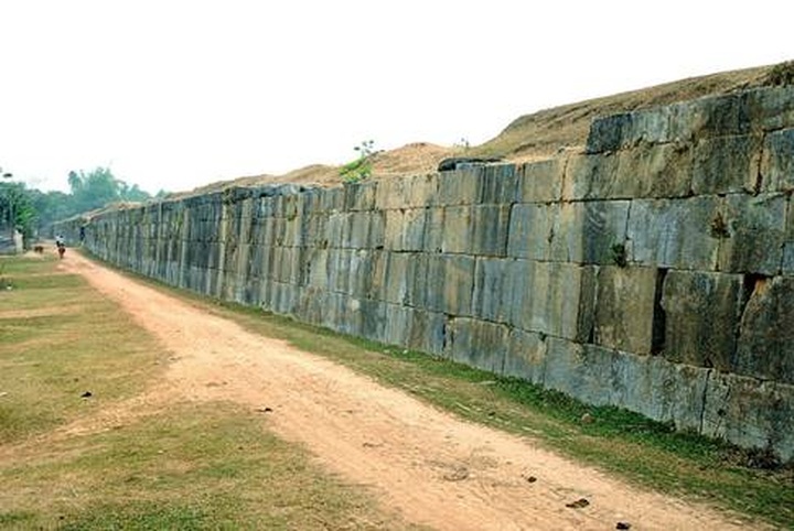 Ho Dynasty Citadel to receive World Heritage status in June - 12 Ho Dynasty Citadel to receive World Heritage status in June - 12
