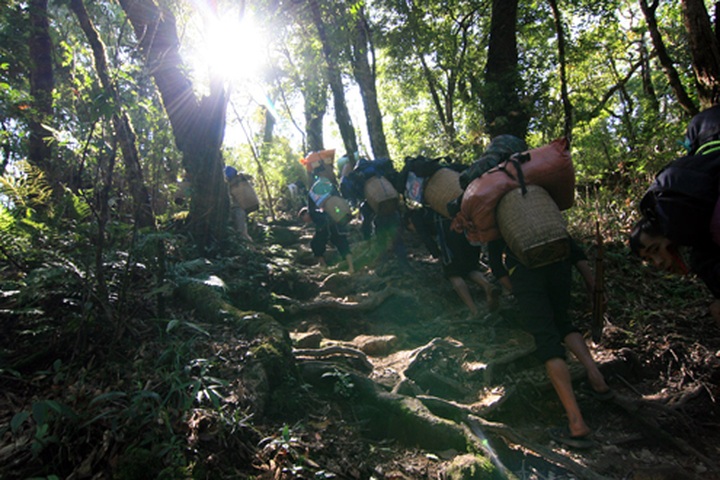 “Athletes” on the roof of Indochina - 1 “Athletes” on the roof of Indochina - 1