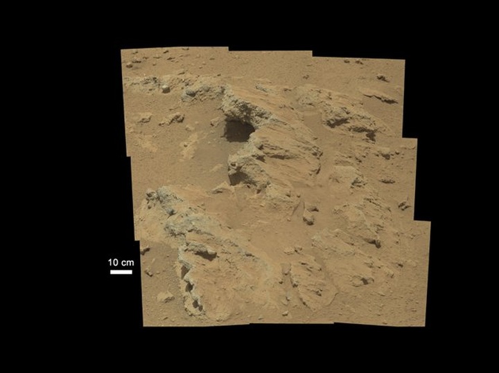 Mars rover Curiosity finds signs of ancient stream - 1