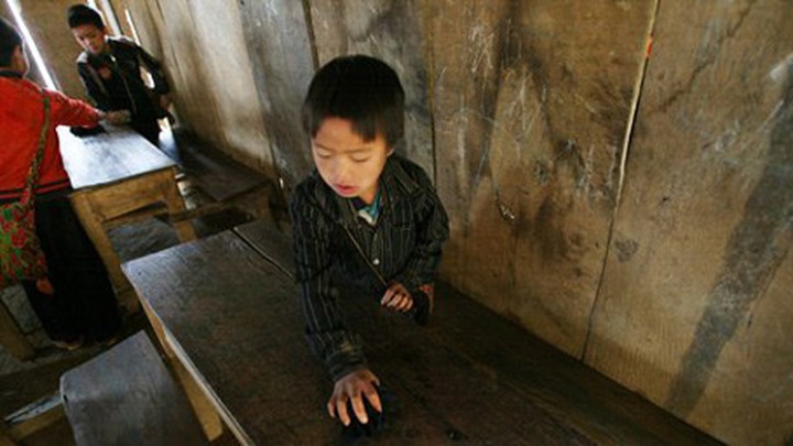 Poor mountainous students tremble in icy cold - 3 Poor mountainous students tremble in icy cold - 3