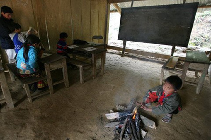 Poor mountainous students tremble in icy cold - 9 Poor mountainous students tremble in icy cold - 9