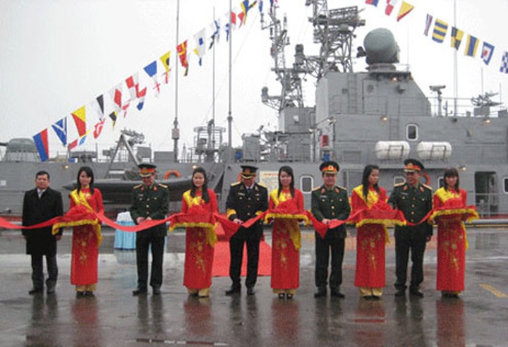 Vietnam manufactures its first warship - 2