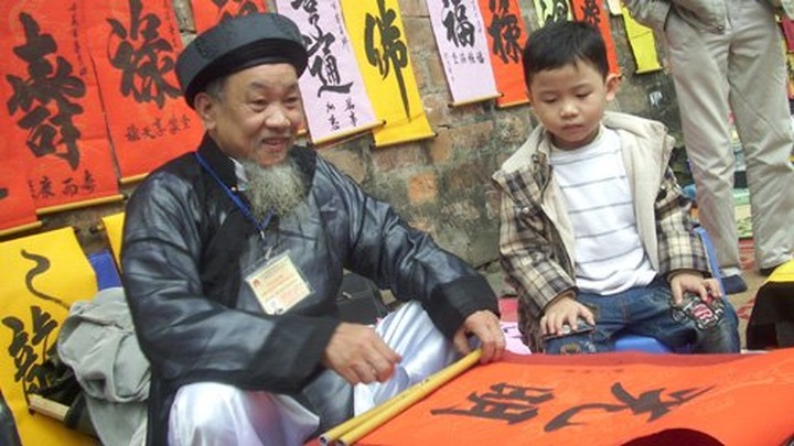 Hanoi’s street of calligraphers - 19
