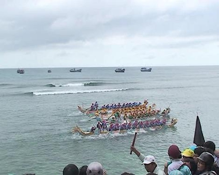 Boat race festival on Ly Son Island - 13