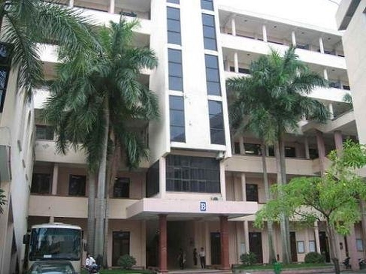 Construction still continues, though schools will leave in near future - 1 Construction still continues, though schools will leave in near future - 1