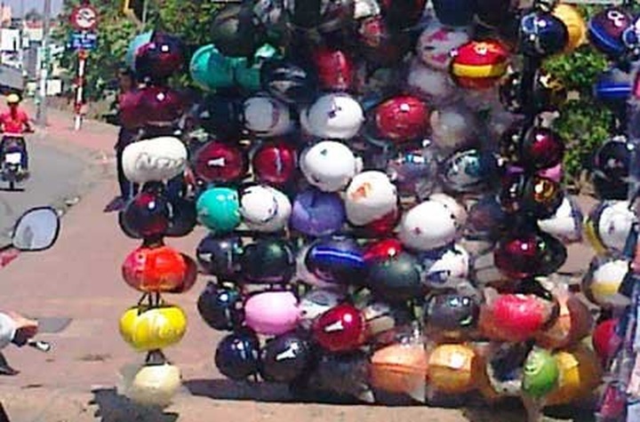 Motorbike drivers to be fined if wearing fake helmets - 1 Motorbike drivers to be fined if wearing fake helmets - 1