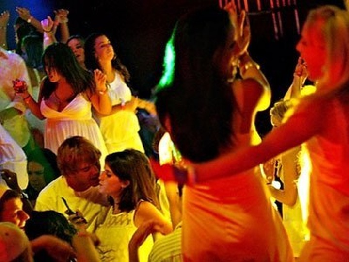 Studying overseas and the reverse of the medal - 1 Studying overseas and the reverse of the medal - 1