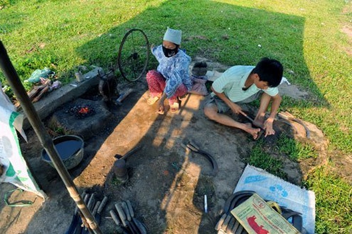 A rural market amid Hanoi - 4 A rural market amid Hanoi - 4