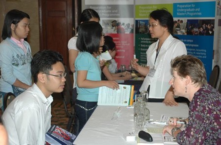 MOET urged to tighten discipline on study consultancy firms - 1 MOET urged to tighten discipline on study consultancy firms - 1