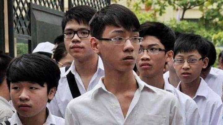 Poor students granted tuition fee exemption - 1 Poor students granted tuition fee exemption - 1