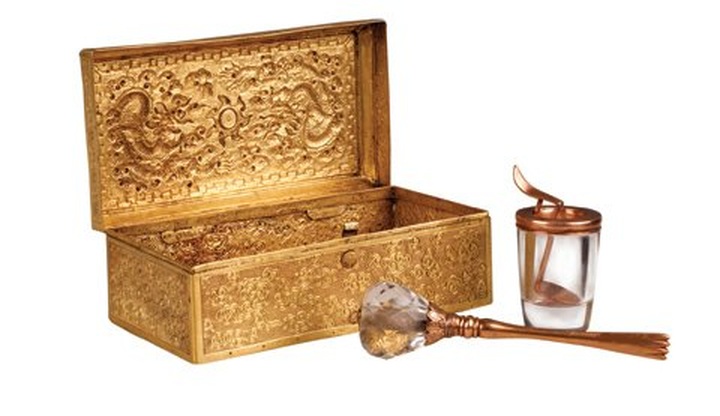 Artifacts of the betel and areca culture - 13