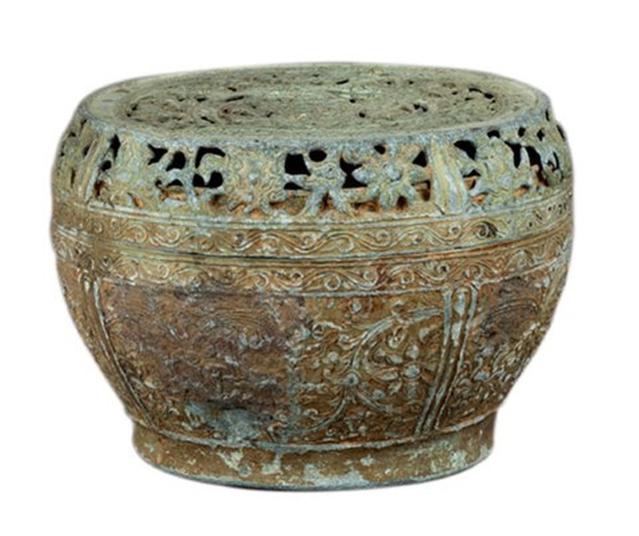 Artifacts of the betel and areca culture - 23