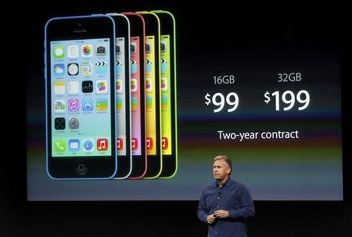 Apple's two new iPhones target high, low-end markets - 1