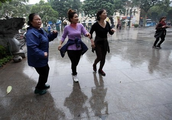 Hanoi mornings Gangman Style - 9