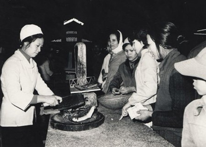 Photos recall Vietnamese Tet pre-doi moi - 9