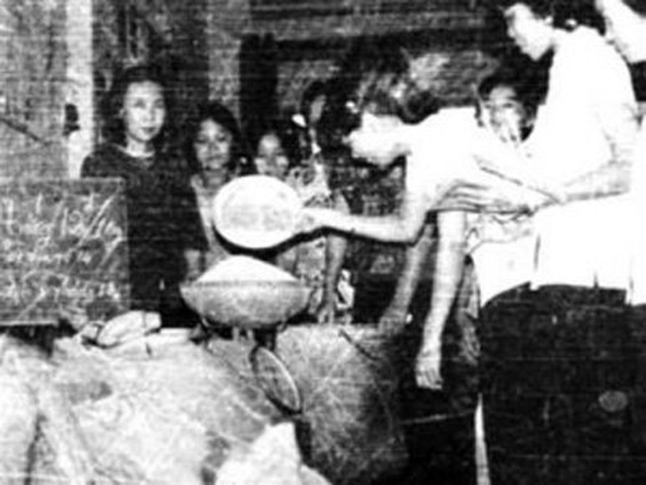 Photos recall Vietnamese Tet pre-doi moi - 10