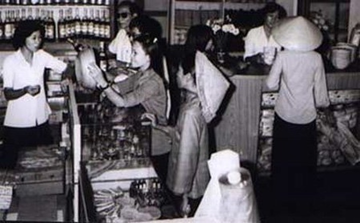 Photos recall Vietnamese Tet pre-doi moi - 13