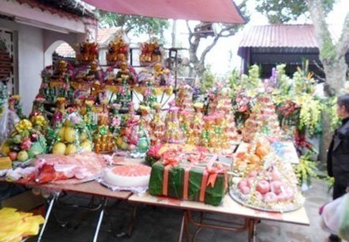 Businesses close for post-Tet prayers - 2