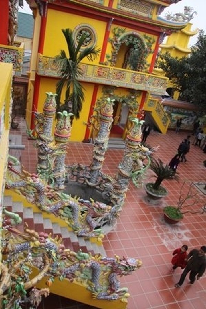 Private temple's festivals attract visitors - 5 Private temple's festivals attract visitors - 5