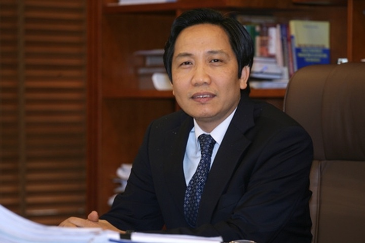 Government gets tough on slack officers - 1 Government gets tough on slack officers - 1