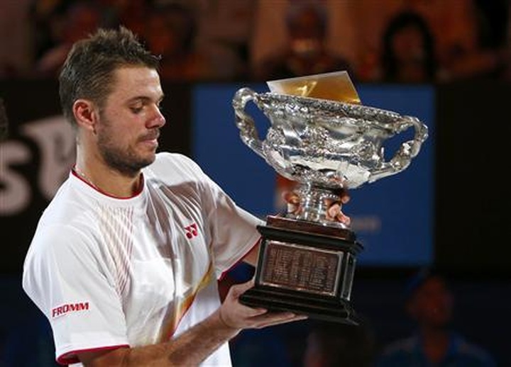 Wawrinka defeats injured Nadal to win Australian Open - 1