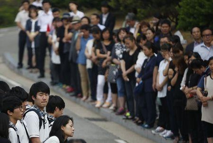 Daughter of South Korea ferry crewman kills herself - 1 Daughter of South Korea ferry crewman kills herself - 1