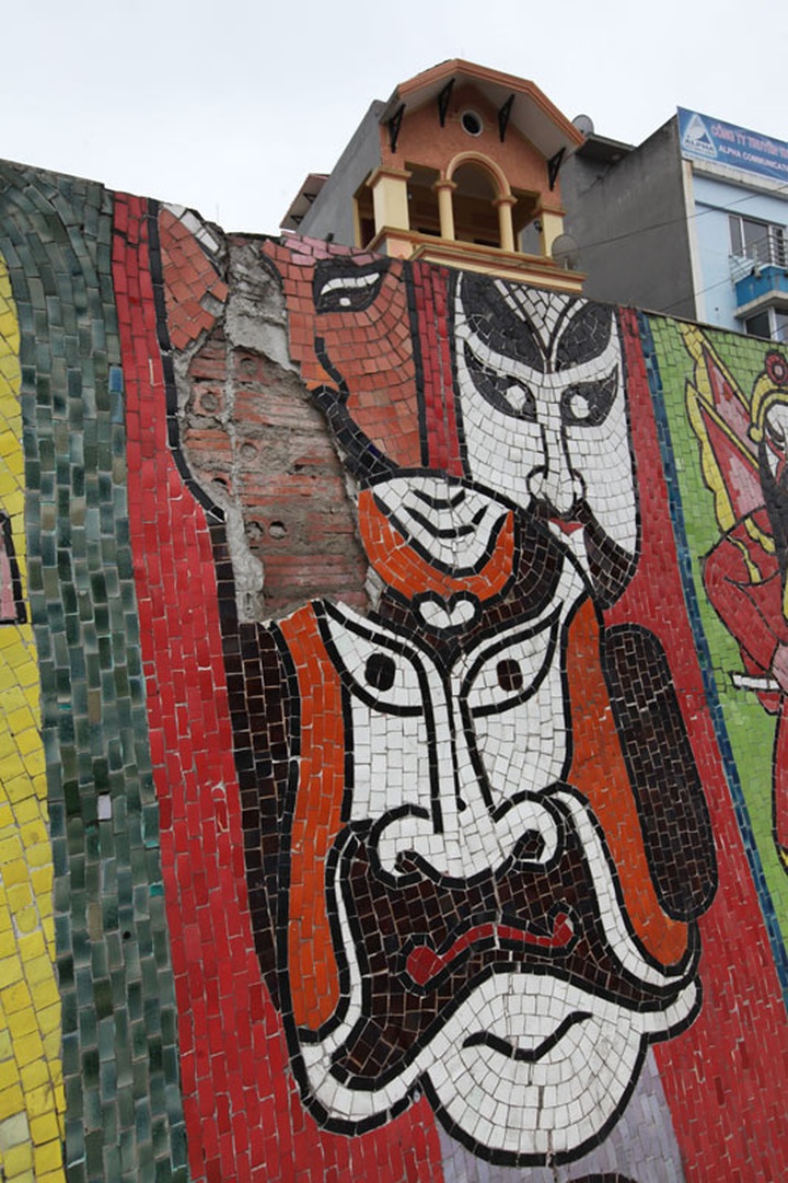 Ceramic Road looking worn after three years - 6