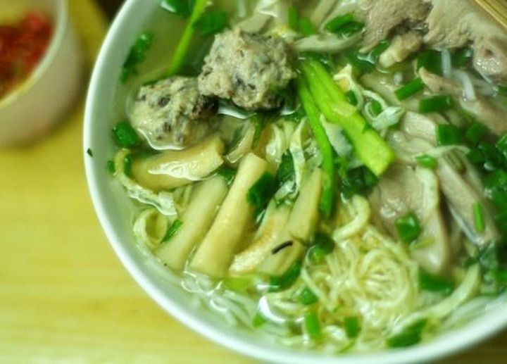 Special dishes make big profits for small Hanoi food stalls - 15 Special dishes make big profits for small Hanoi food stalls - 15