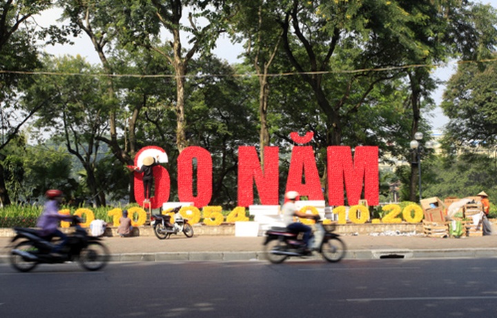 Hanoi prepares for 60th Liberation Day - 6