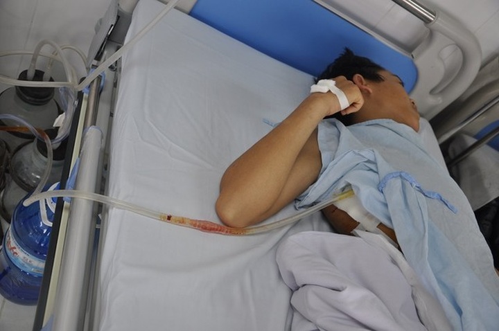 Health Minister uses social media to help dying man - 2