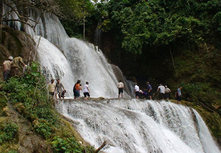 Visit Ha Long Bay of the hills - 1 Visit Ha Long Bay of the hills - 1