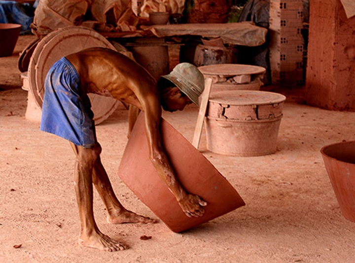 Pottery workshop preserves 150yo techniques - 3