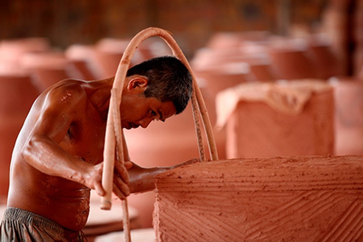 Pottery workshop preserves 150yo techniques - 4