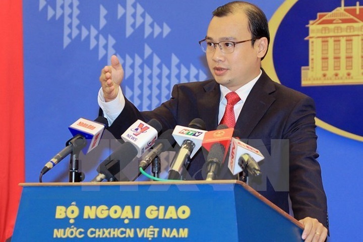 Vietnam resolutely rejects Chinese spokesman’s viewpoints - 1