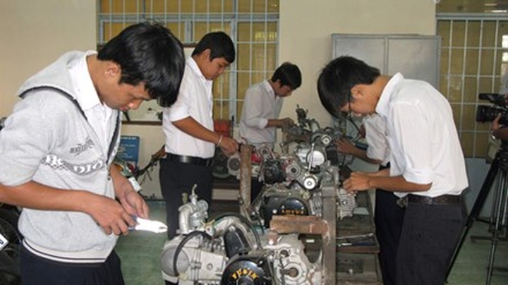 General school students fed up with vocational training - 1 General school students fed up with vocational training - 1