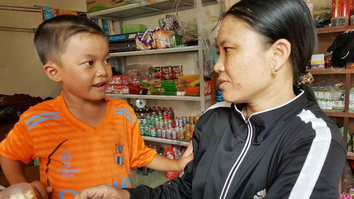 Schools boycotted by fishing communities following pollution disaster - 2