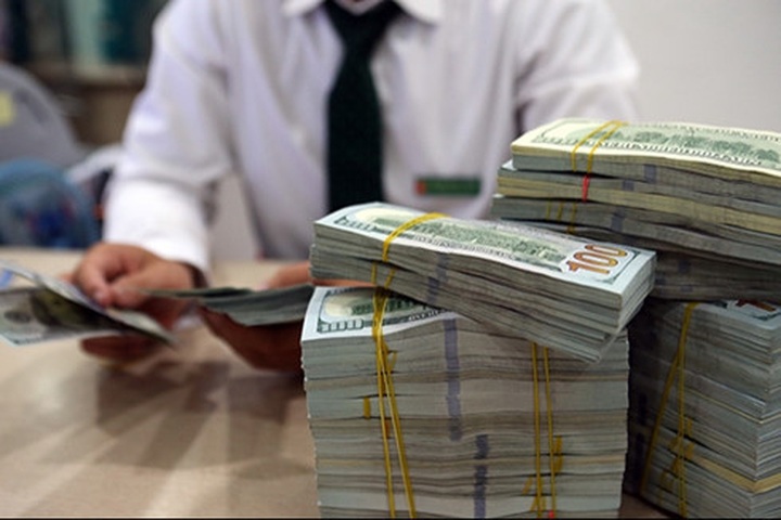 Foreign currency exchange under control - 1