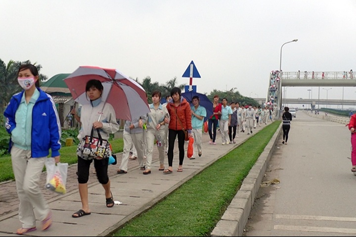 20% of urban citizens are migrants - 1