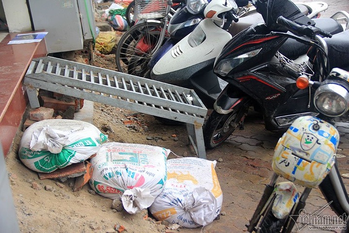 Ill-conceived pavement clearance campaign causes resident pain - 7