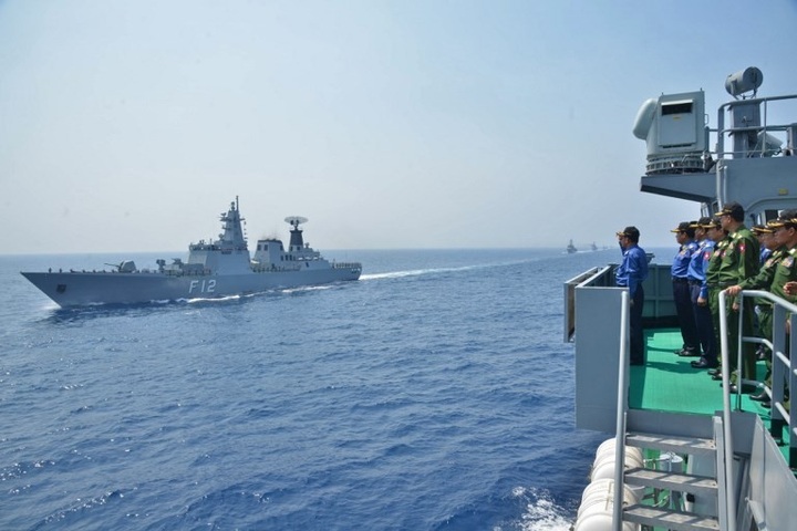 Myanmar's military finds plane wreckage, bodies - 1 Myanmar's military finds plane wreckage, bodies - 1